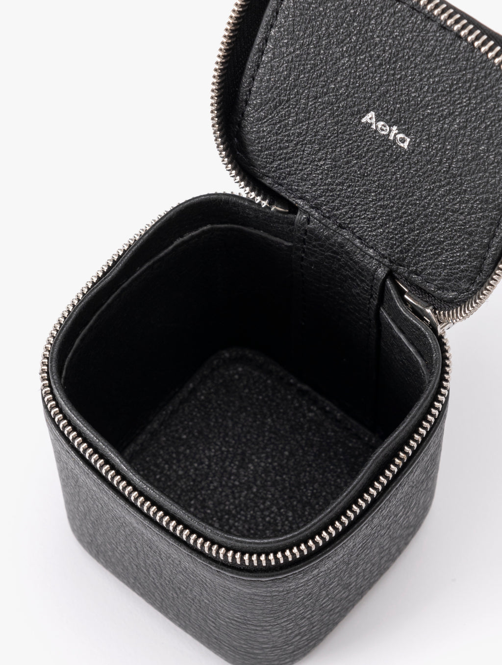 COW LEATHER SMALL CONTAINER D : BLACK