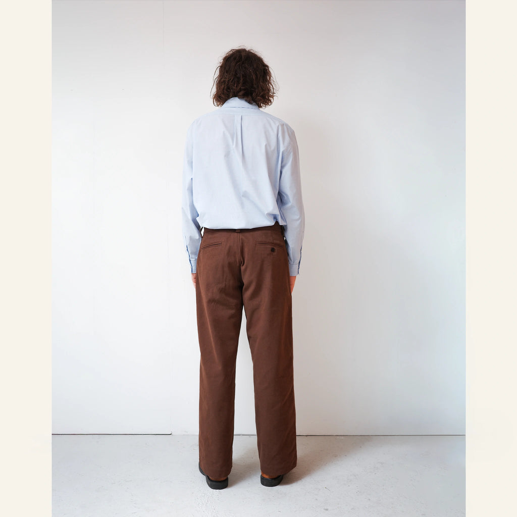 SCOTS PANTS HEAVY PEACHED COTTON : DARK BROWN